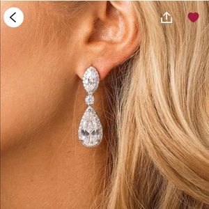 Bridal drop earring - never worn